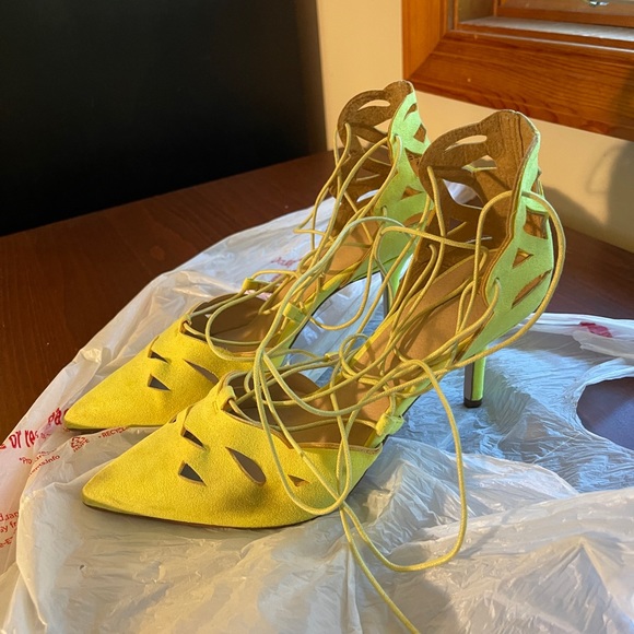 Asos Bright Yellow Cutout Low Heels with Tie Straps US6 - Picture 3 of 9